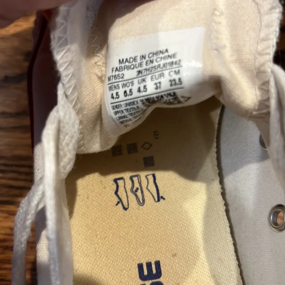 Gently worn ivory Converse All Star low tops Men’s sz 4.5 women’s sz 6.5. - Picture 4 of 5